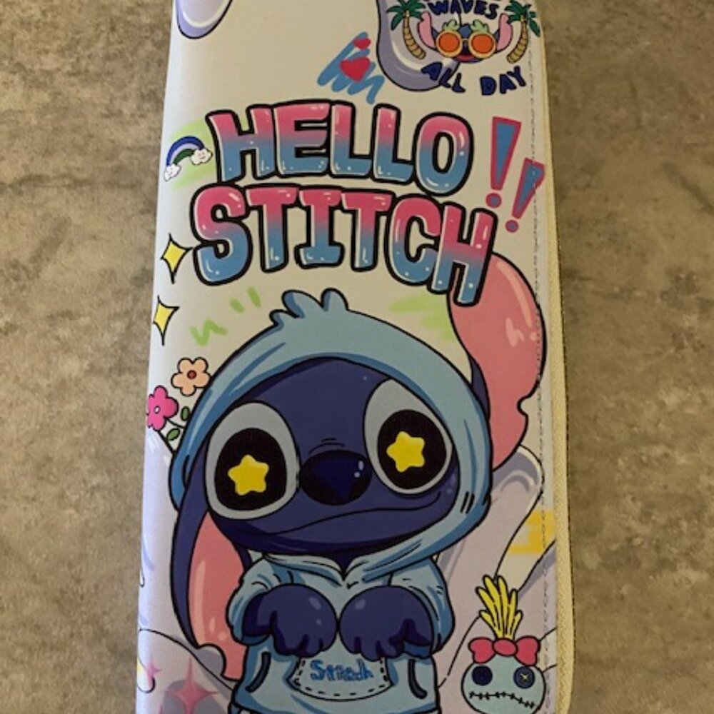 Hello Stitch Wallet - Picture 4 of 14